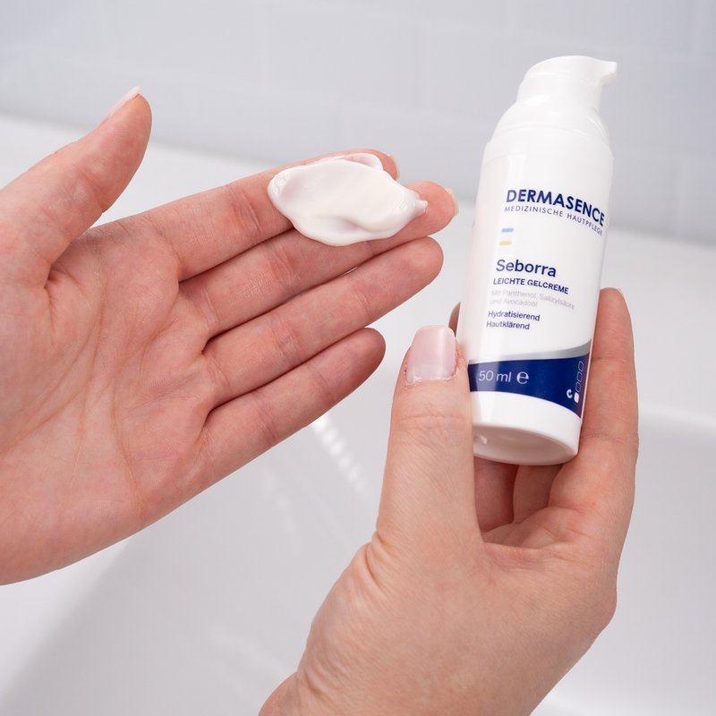 Photo of hands showing the texture of the product.