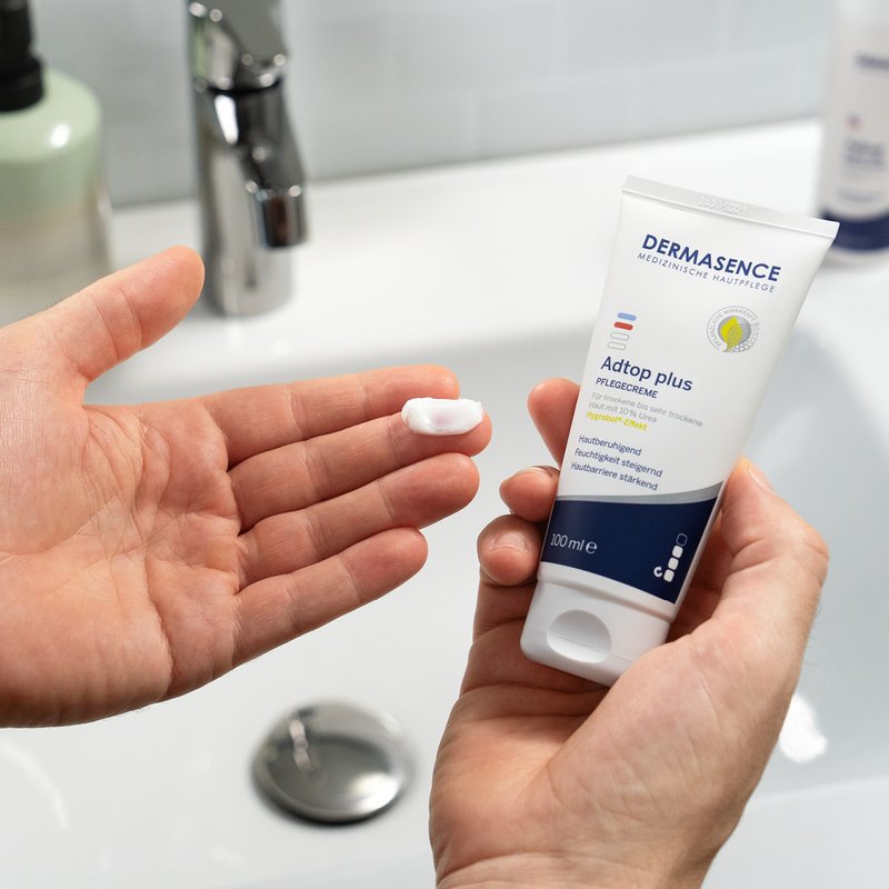 Photo of hands showing the texture of the product.